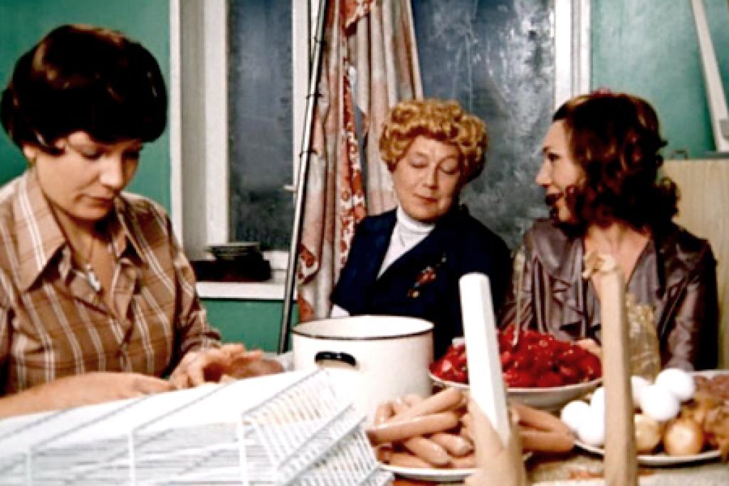 старый новый год фильм 1980 миронов. вячеслав невинный в фильме старый новый год. когда покажут старый новый год по телевизору. с арвй новый год калягин старый фильм. старый новый год фильм 1980 кадры.