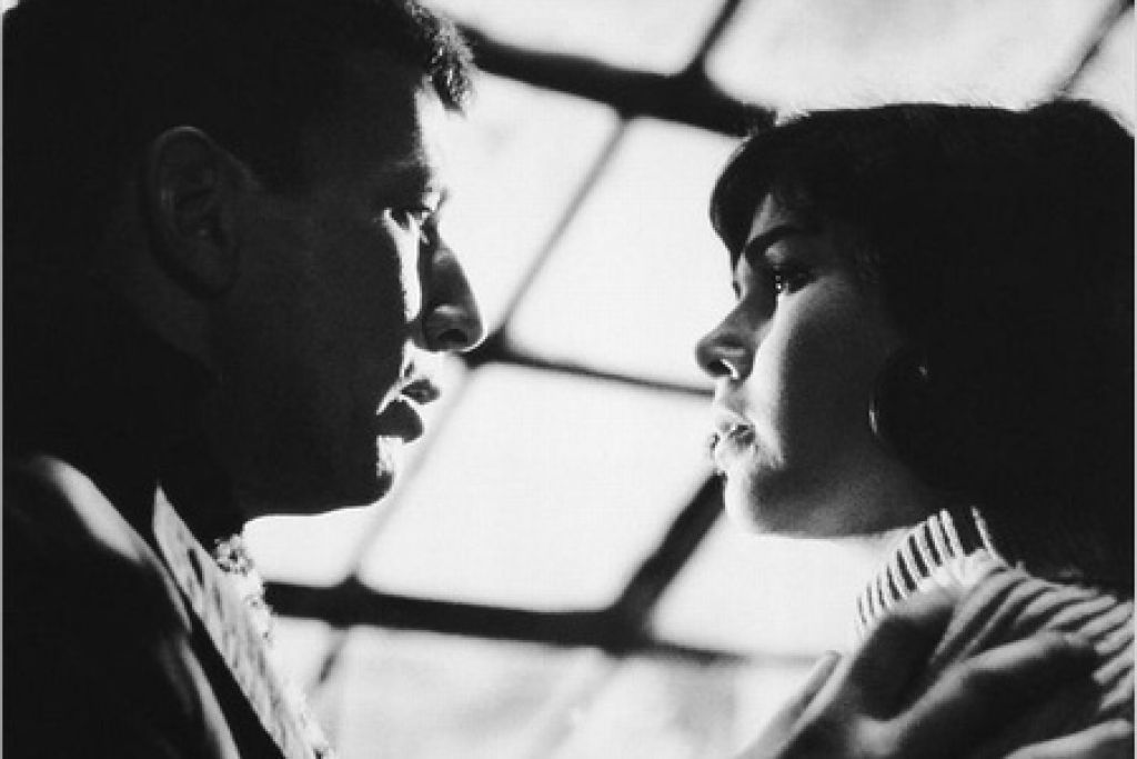 Расколотое небо артисты. Расколотое небо фильм 1979. Криста вольф расколотое небо. Расколотое небо 1979. Аристарх ливанов расколотое небо.