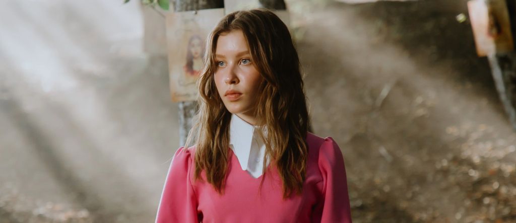 «Алиса в стране чудес» собрала миллиард рублей