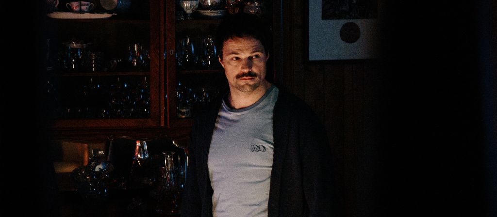 Вышел новый трейлер сериала «Бар «Один звонок»»