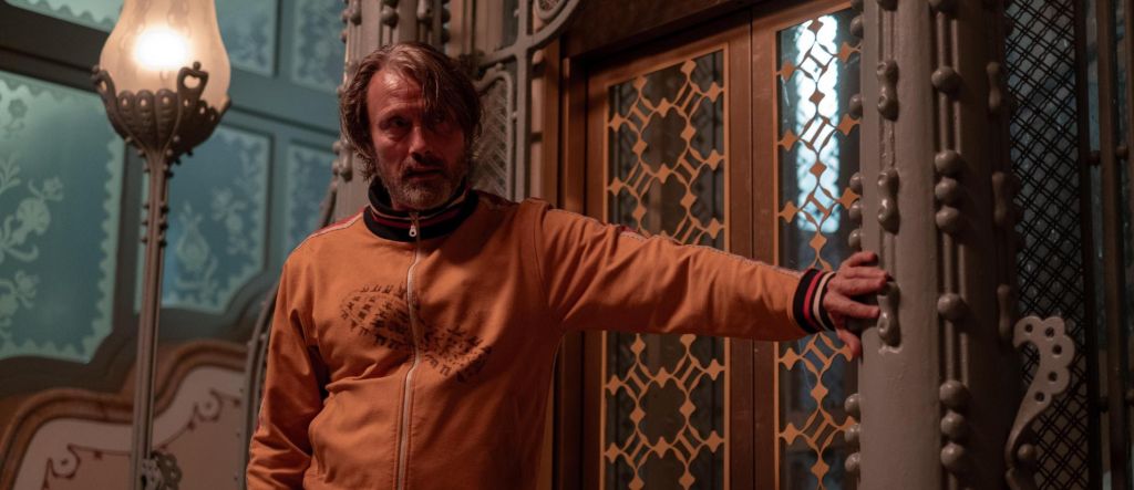 «Поймать монстра» с Мадсом Миккельсеном получил русскоязычный трейлер