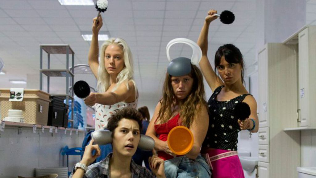 MoreTV прокомментировал слова Эдуарда Оганесяна о закрытии сериала «Чики»