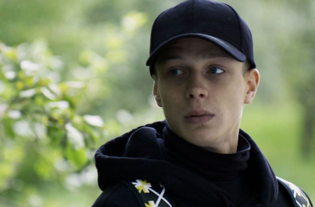 Новенький S1 E1
