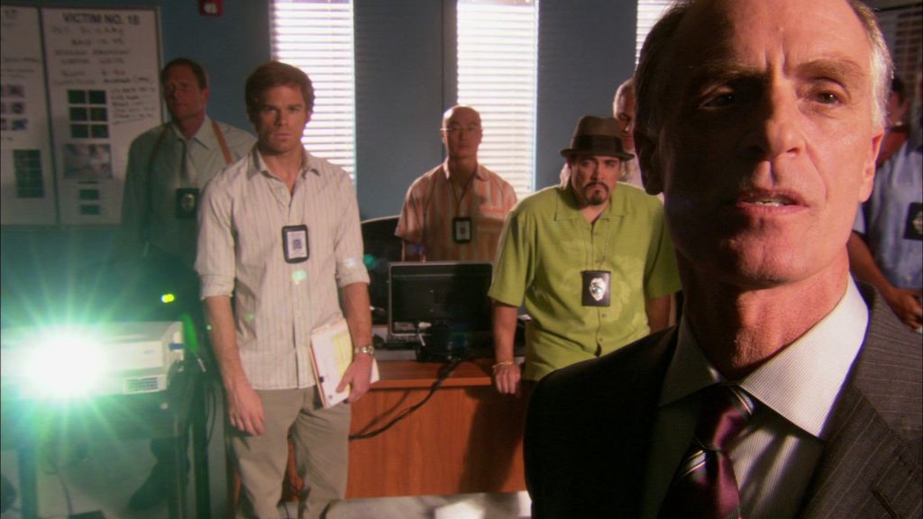 Декстер S02 E10