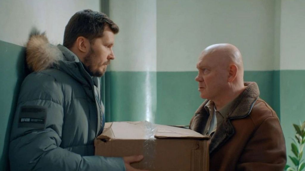 Праздники S1 E6