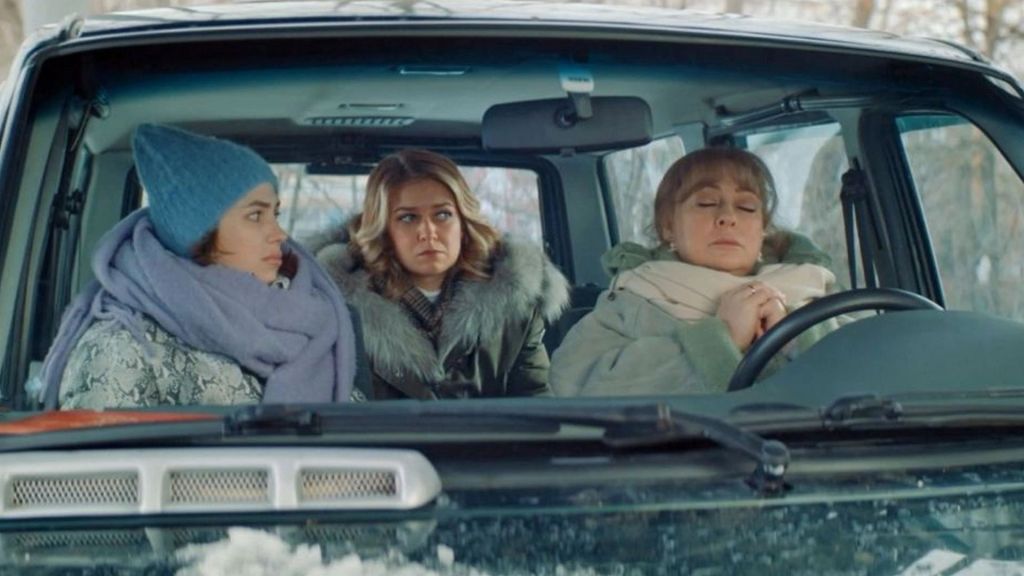 Праздники S1 E12