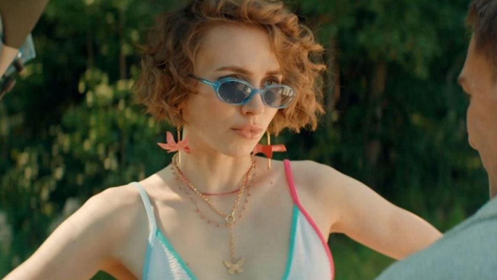 Праздники S1 E15