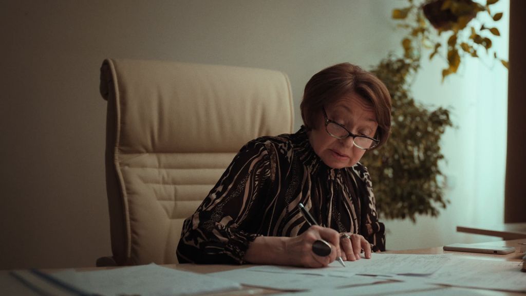 Урок S01 E04