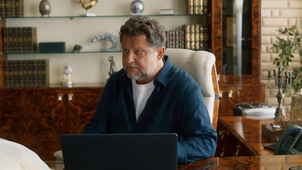 Бедные смеются, богатые плачут S02 E04