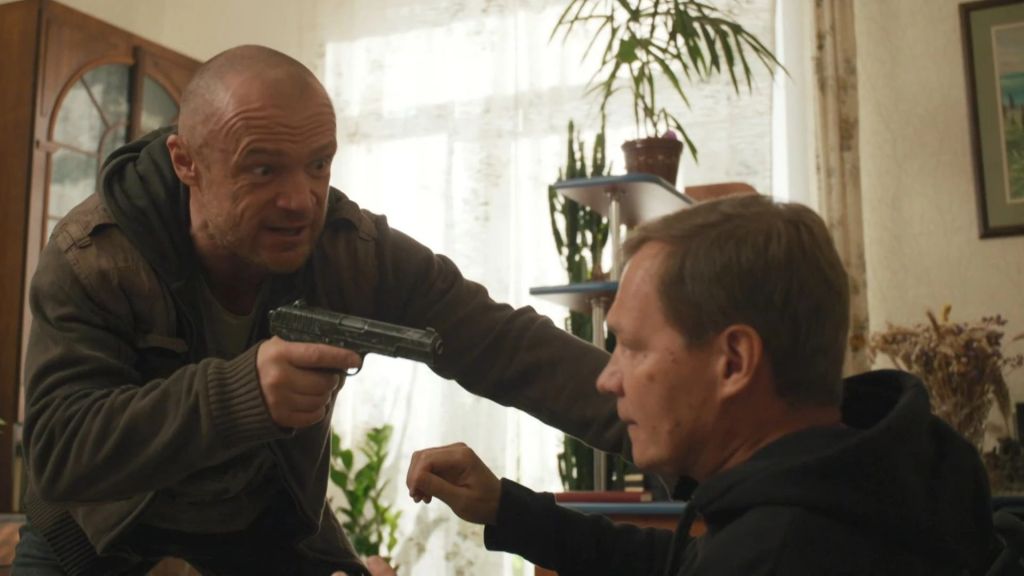 Последний из стаи S01 E10