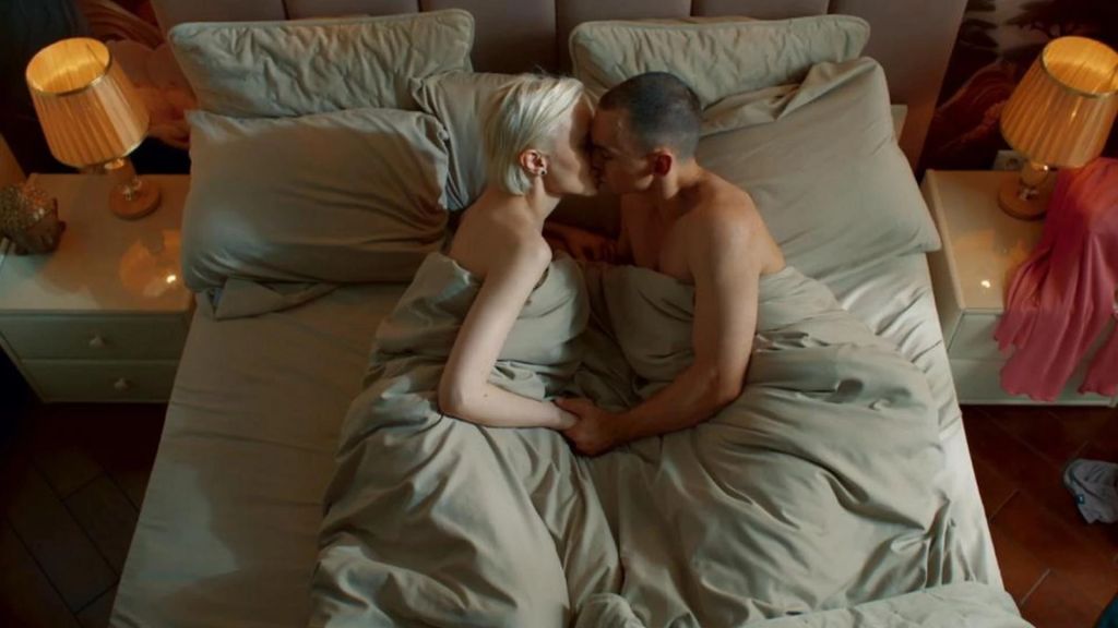 Бедные смеются, богатые плачут S02 E16