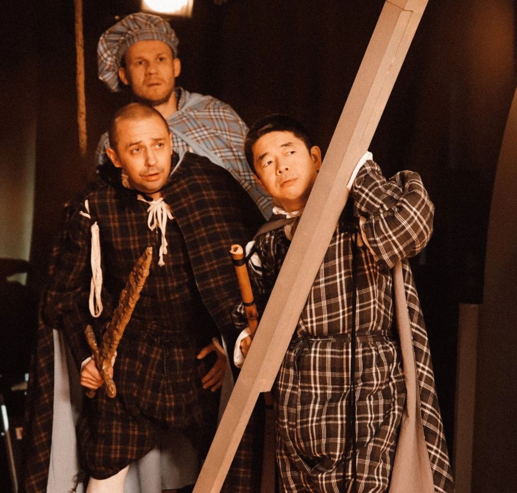 Театральная зона S01 E09