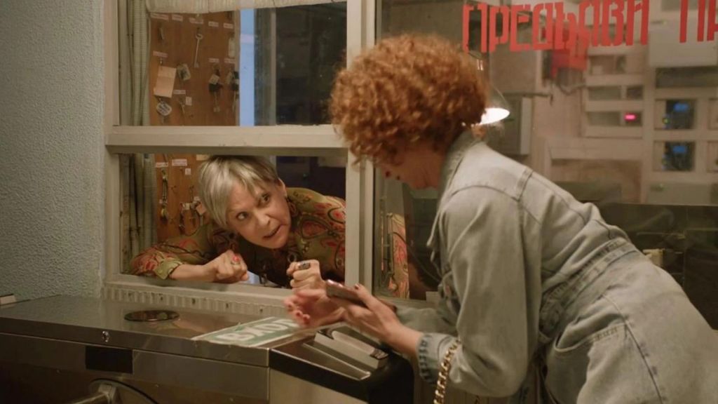 Первокурсницы S02 E13