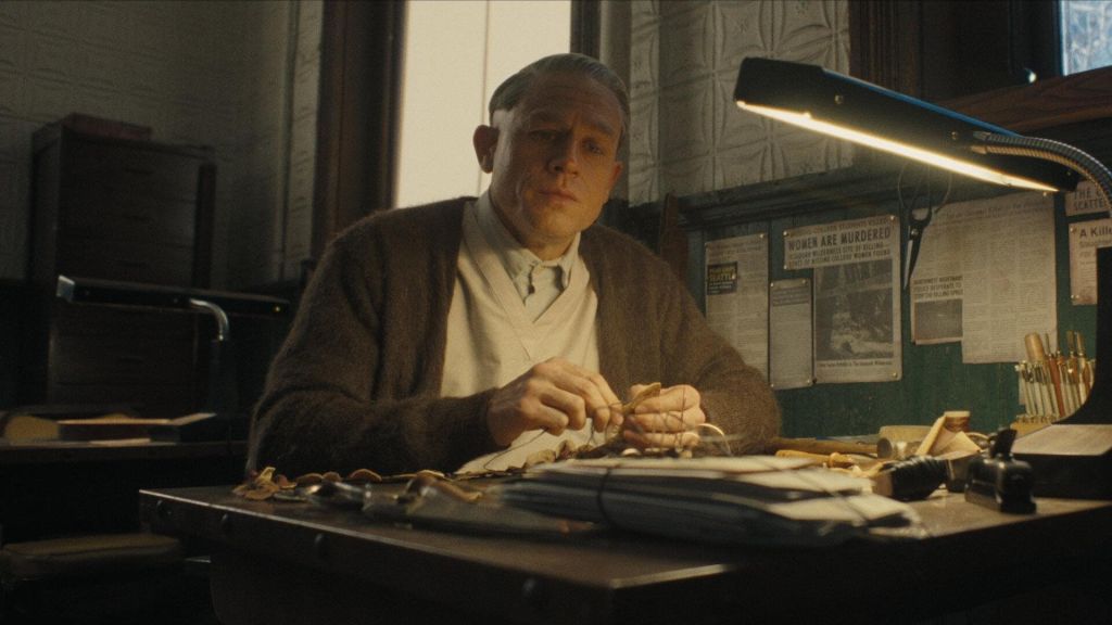 Монстр: История Эда Гина S03 E08