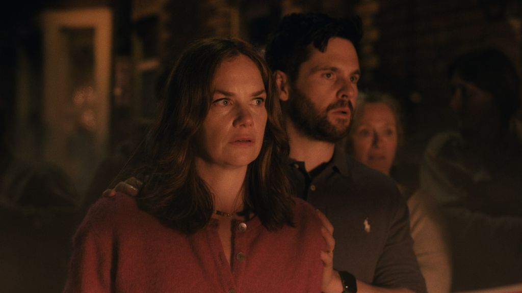 Вниз по дороге к кладбищу S01 E01