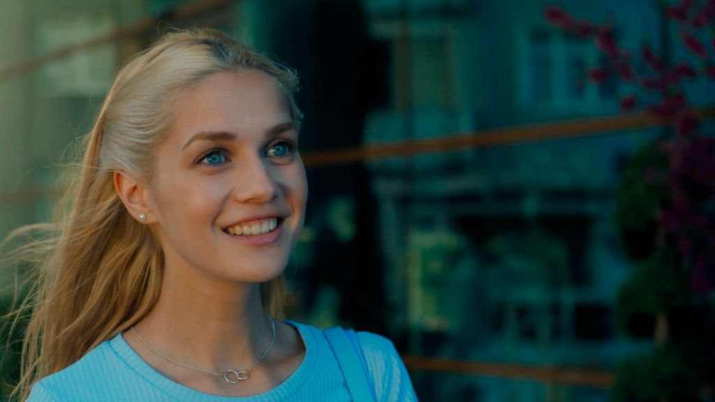 Близкое счастье S01 E01