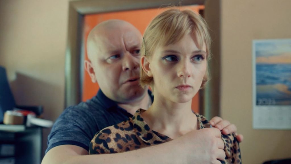 Гостья S01 E02