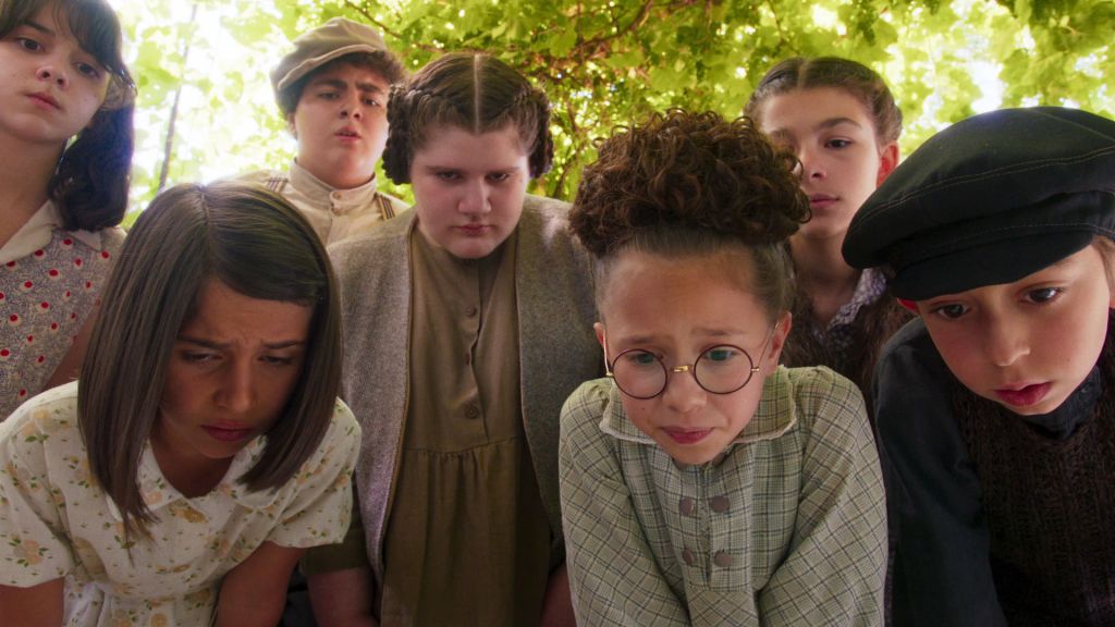 Манюня: Детство Ба S01 E02