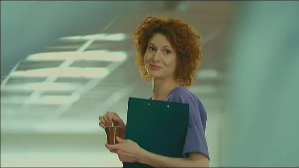 Интерны S03 E32