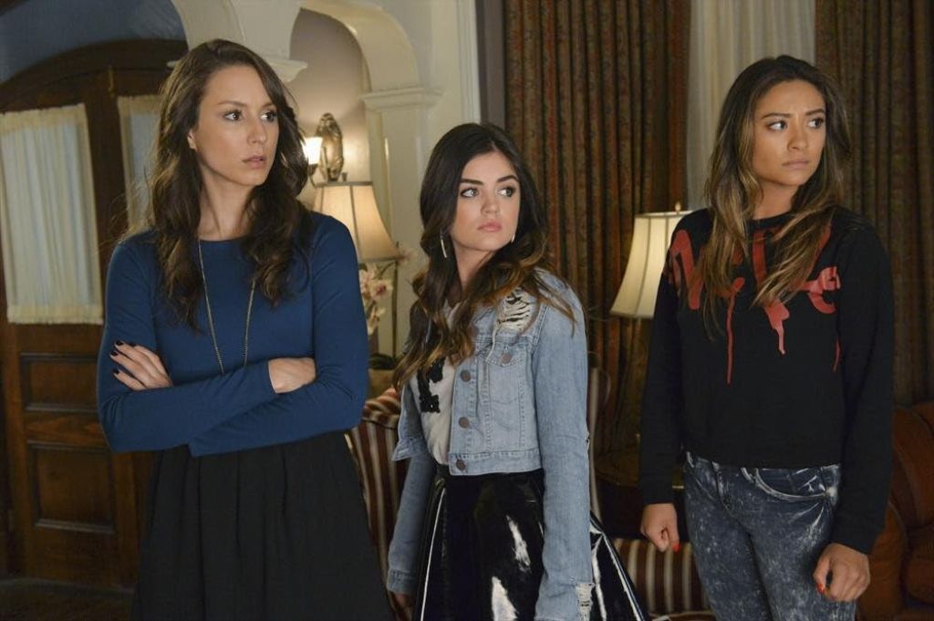 Милые обманщицы S05 E12