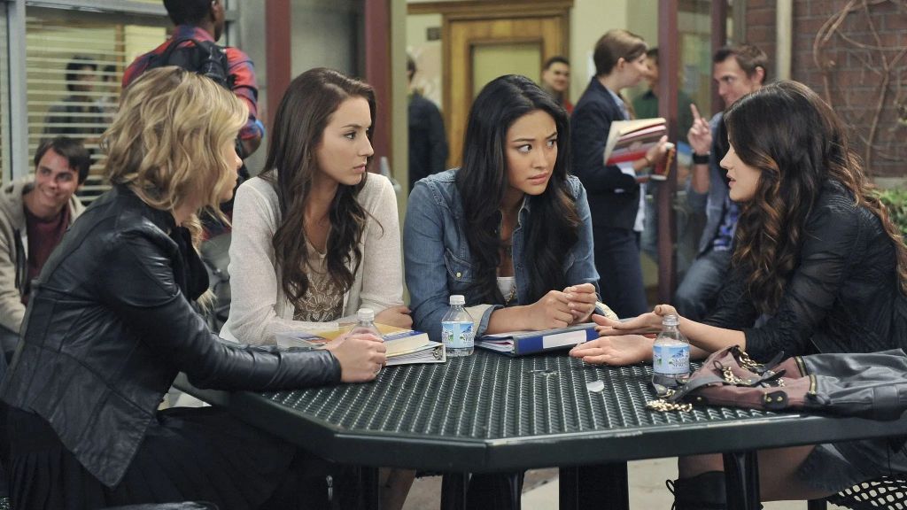 Милые обманщицы S02 E17