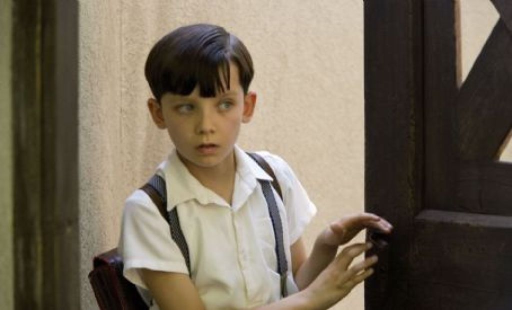 Мальчик в полосатой пижаме (2008) — Фильм.ру