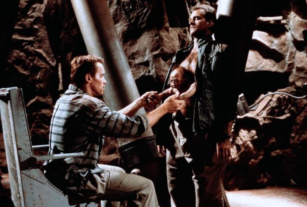 Вспомнить все (1990) Всё о фильме, отзывы, рецензии