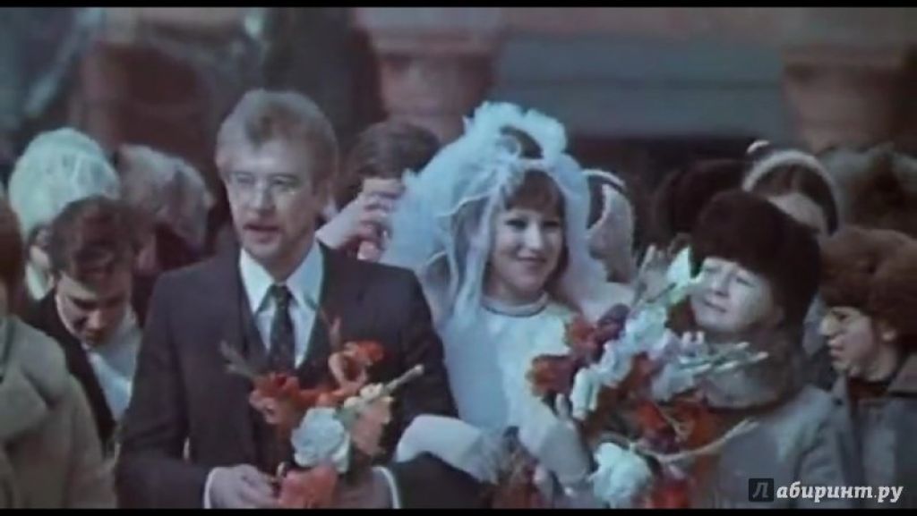 одиноким предоставляется музыка