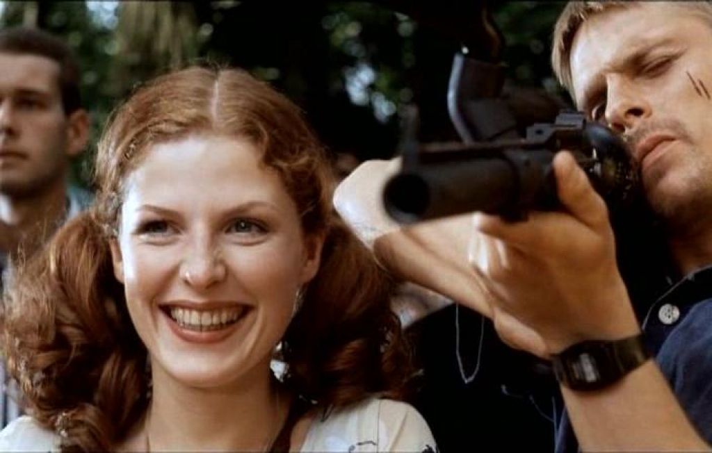 Цветы от победителей сюжет. Цветы от победителей 1999. Цветы от победителей сюжет. Цветы от победителей сюжет. Цветы от победителей сюжет.