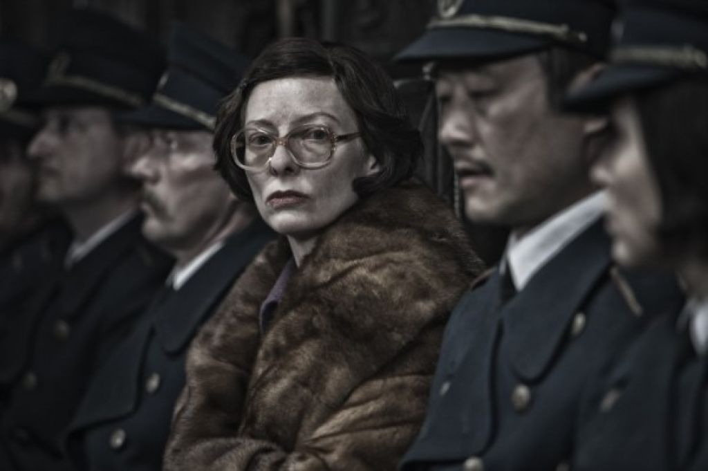 Сквозь снег (2013) — Фильм.ру