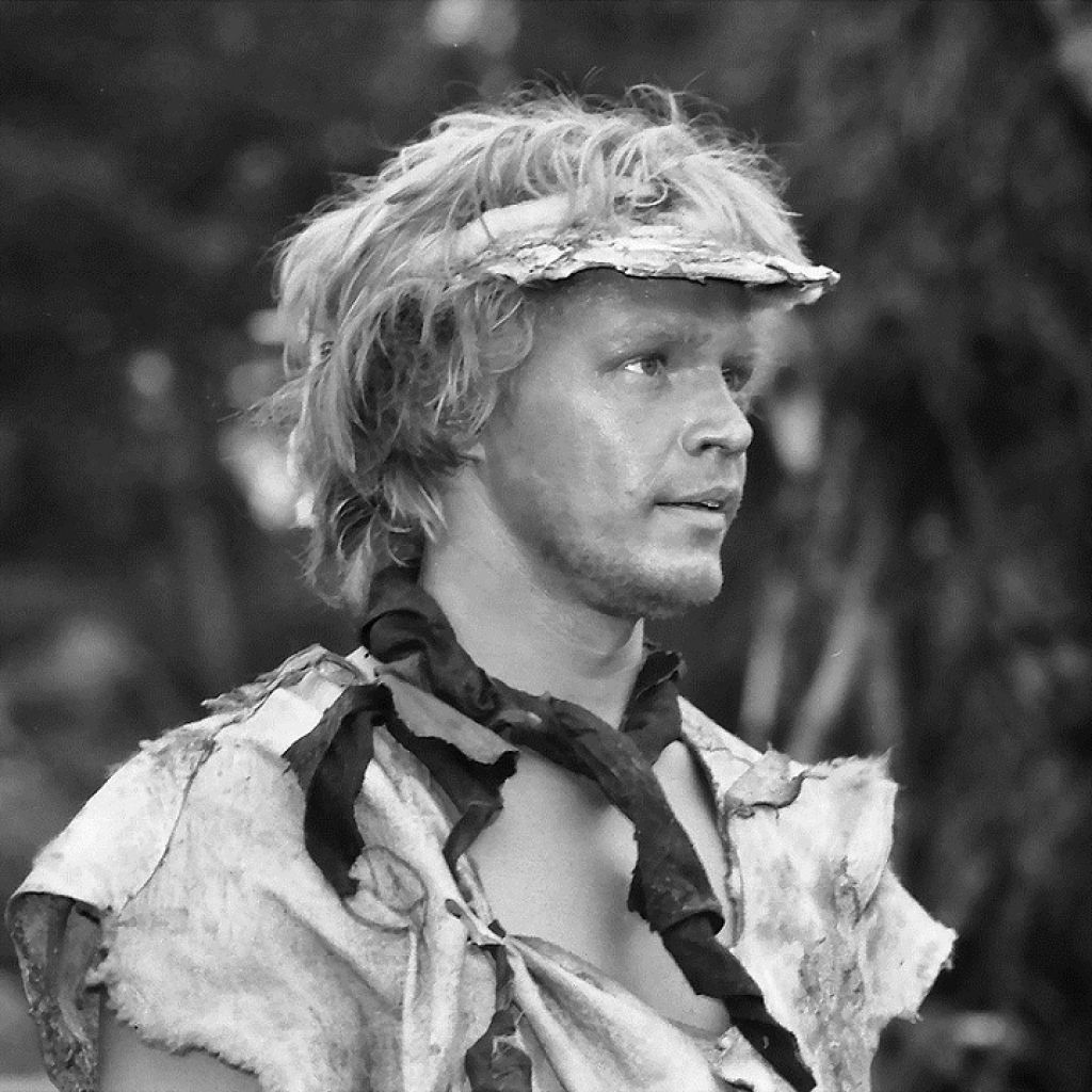 две стрелы детектив каменного века фильм 1989. ольга кабо две стрелы детектив каменного века 1989. две стрелы детектив. две стрелы. гундарева наталья две стрелы.