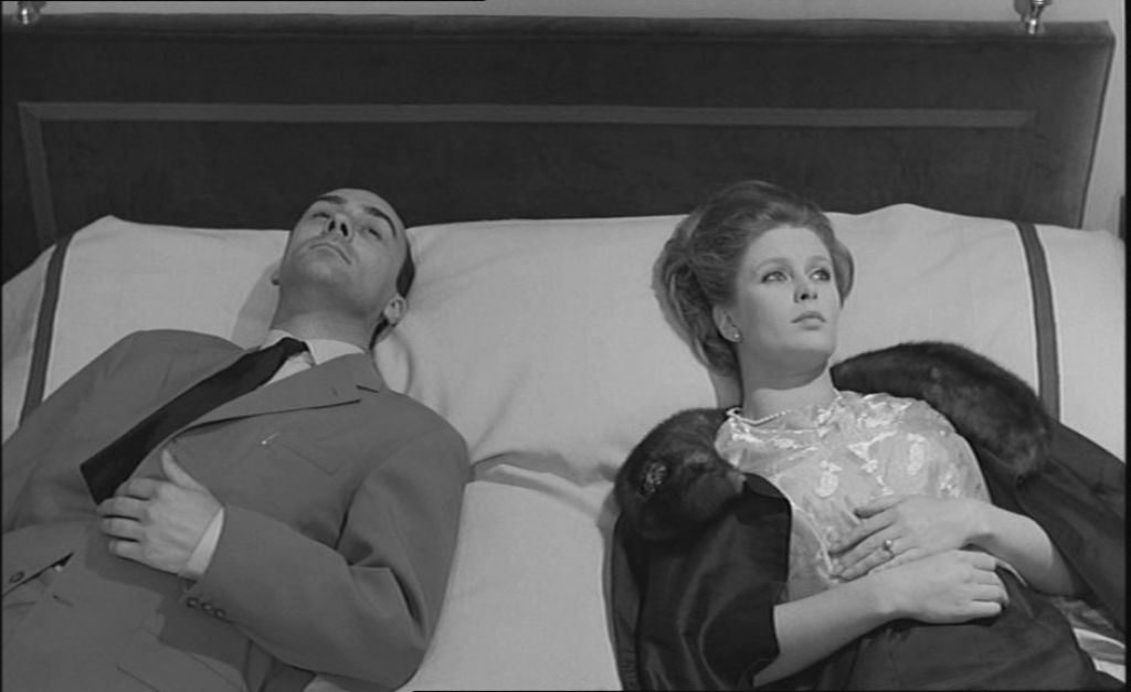 Человек, который коротко стригся