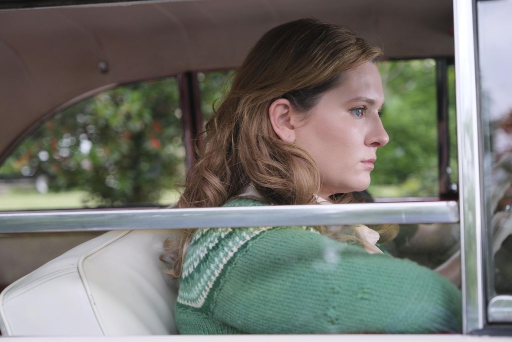 Мэнди мур. Дьявол в деталях дело миранды отзывы. Дьявол в деталях дело миранды отзывы. Тихий дом элизабет олсен кадры. Дьявол в деталях дело миранды отзывы.