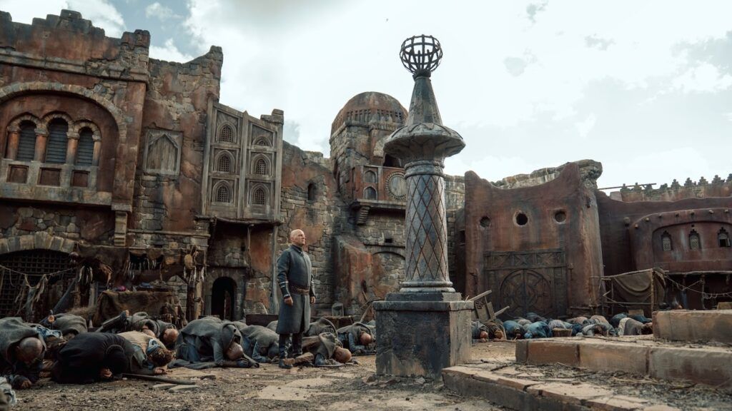 Трудно быть богом