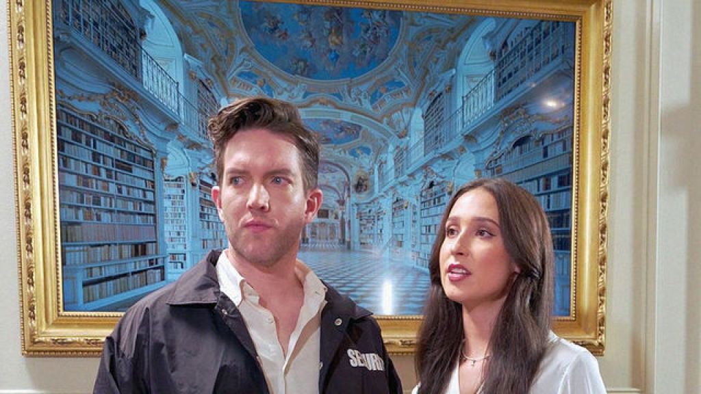 Изменить тайной наследнице миллиардера