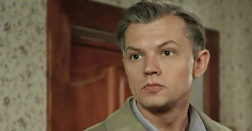 Дом с лилиями. Алексей Фатеев дом с лилиями. Алексей Фатеев в фильме дом с лилиями. Дом с лилиями сериал Сережа. Алексей Фадеев дом с лилиями.