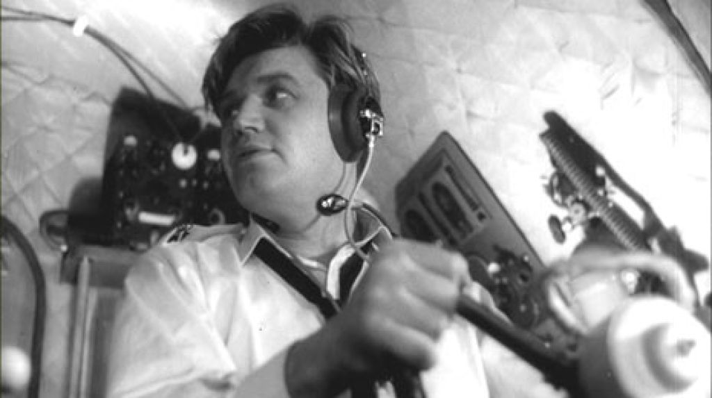 713-й просит посадку