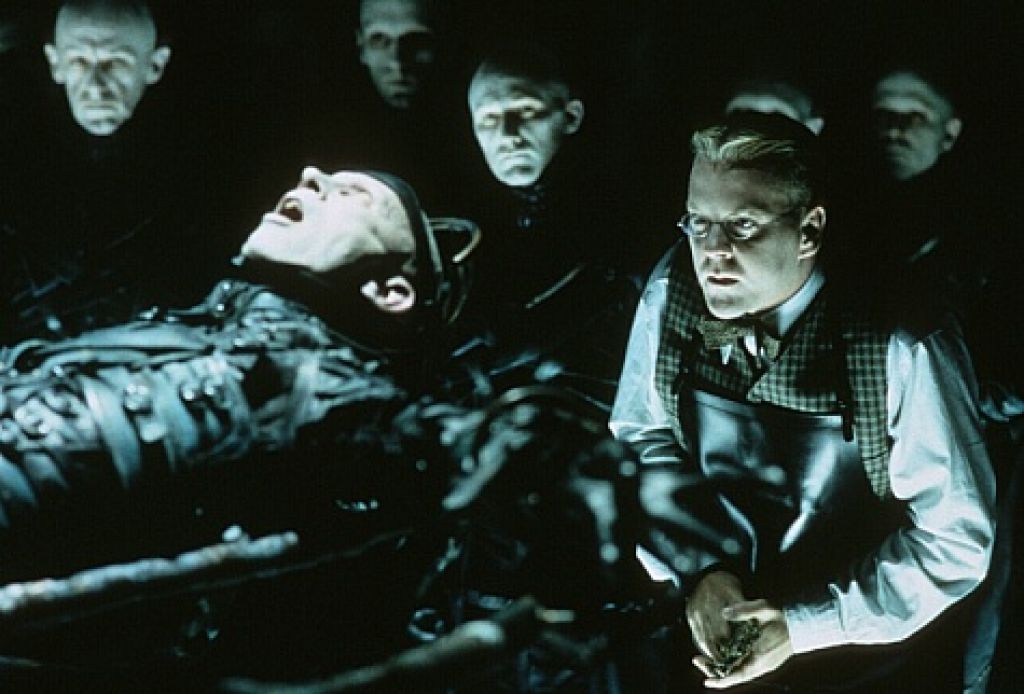 Темный город (1998) — Фильм.ру