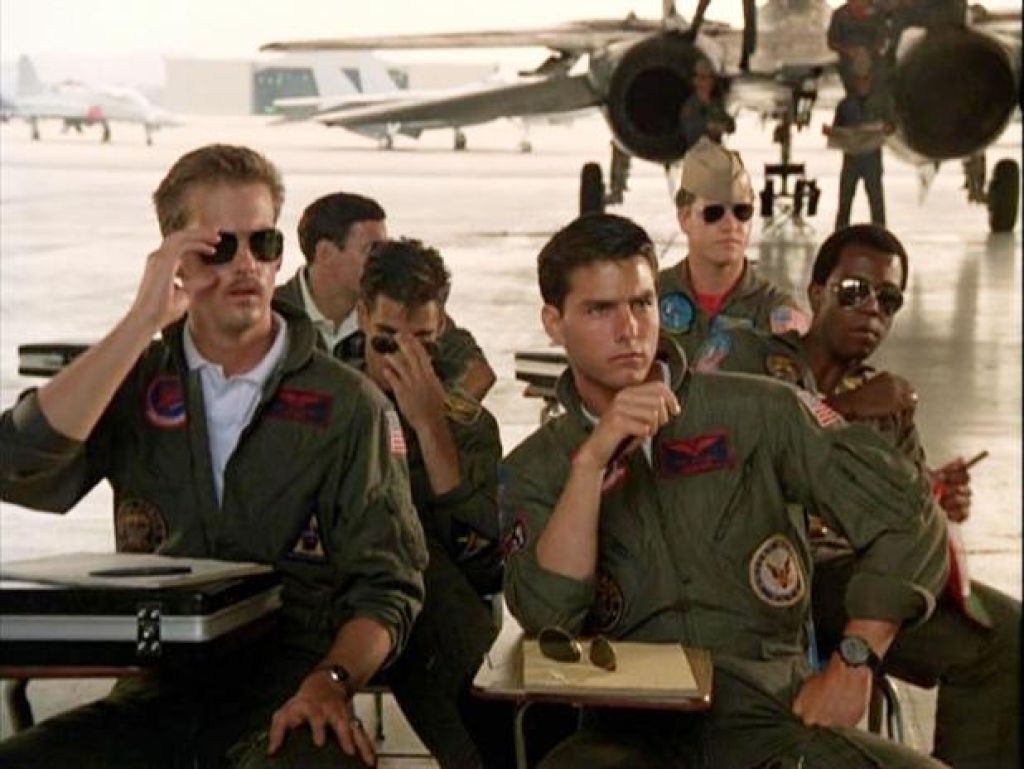 Вэл килмер лучший стрелок. Топ ган 1986. Top gun том круз. Лучший стрелок 3. Том круз топ ган 1986.