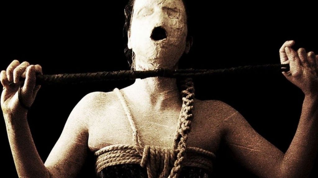 На грани безумия (2002). Безумие фильм 2018 кадры. Твин пикс вырезанные сцены. Сумасшедший доктор фильм ужасов. Ричард хармон материнский инстинкт.