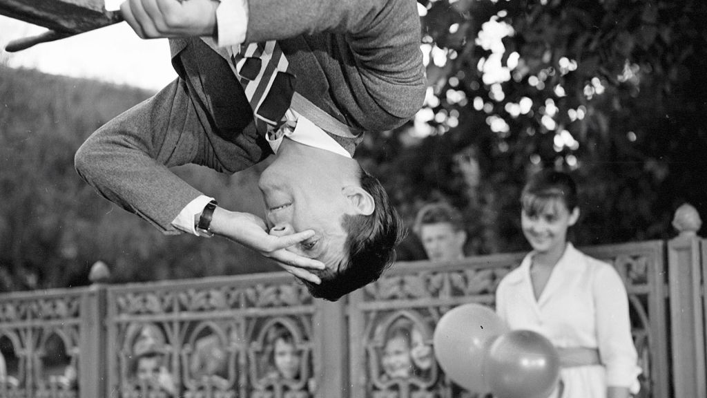 Леон Гаррос ищет друга