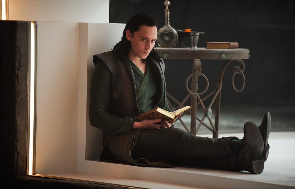 Marvel не известила Хиддлстона об участии