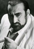 Кен Давитян