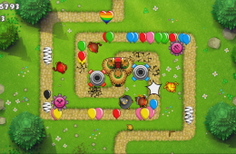 Скриншот из игры «Bloons TD 5»