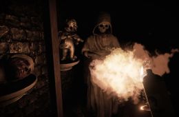 Скриншот из игры «Don't Knock Twice»