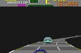 Скриншот из игры «Chase H.Q.»