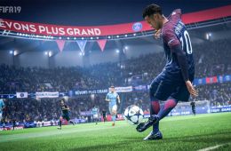 Скриншот из игры «FIFA 19»