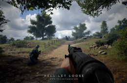 Скриншот из игры «Hell Let Loose»