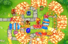 Скриншот из игры «Bloons TD 6»