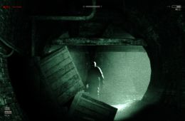 Скриншот из игры «Outlast»